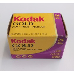 Kodak Gold 24 pose...